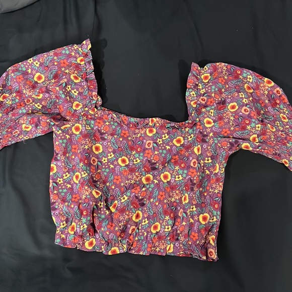 Disneys princess crop top and matching shorts - Picture 2 of 8